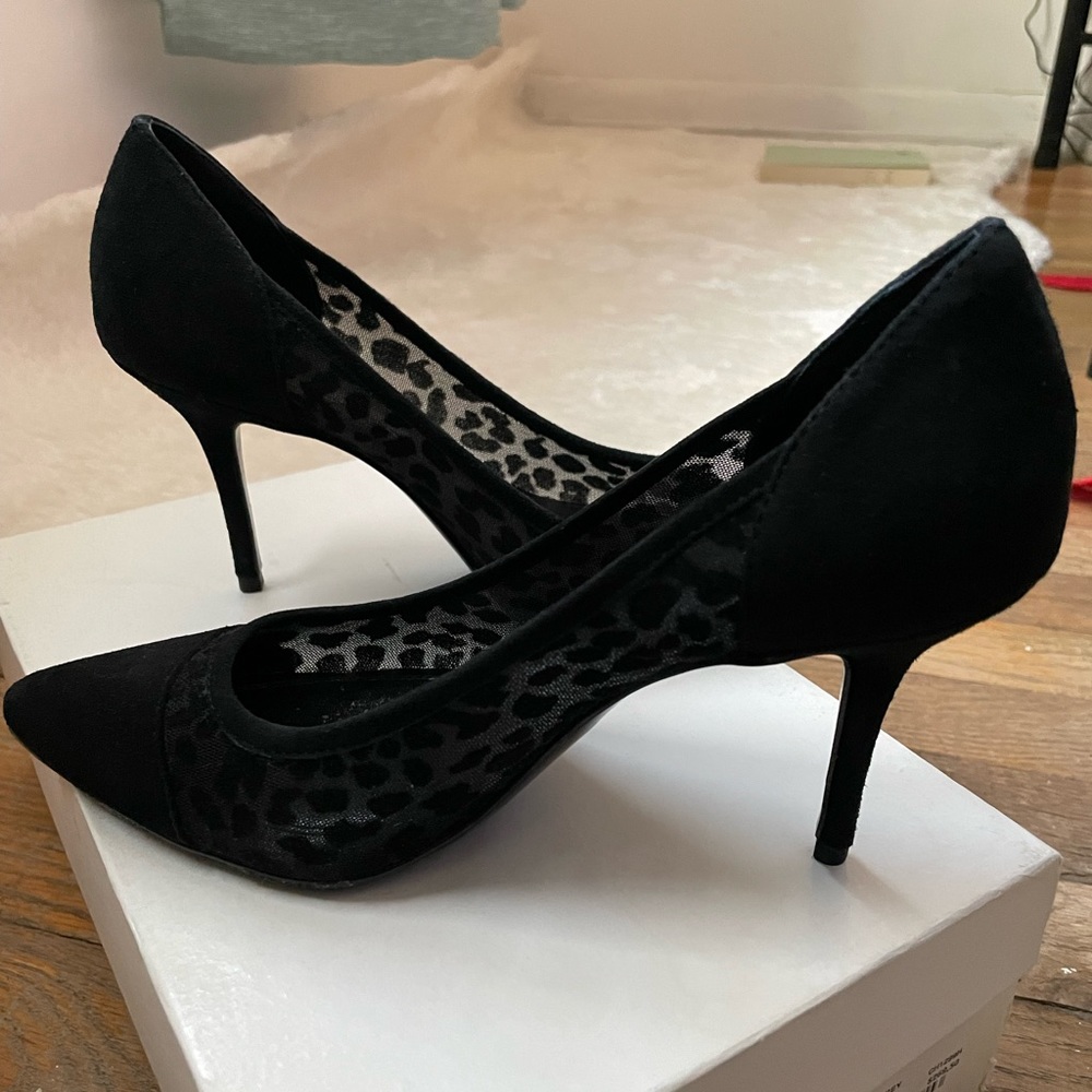 Sandro black leopard lace high heels size 37
